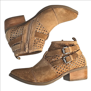 Matisse Tan Suede Leather Cut Out Buckle Strap Side Zip Ankle Bootie Siz…
